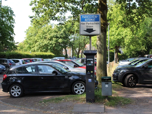 parkplatz-am-hohen-hagen2.jpg
