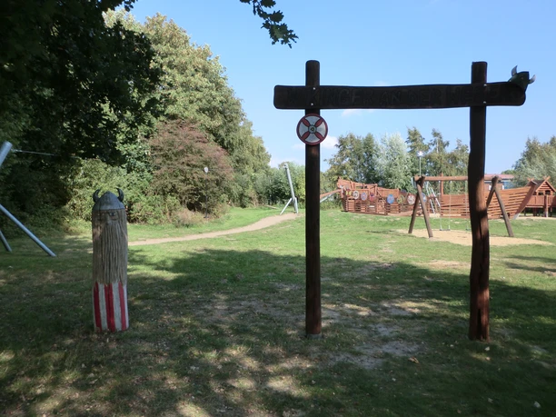 spielplatz-sandstedt-2-(c)-gemeinde-hagen-im-bremischen.JPG
