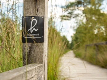Heideschleife Pietzmoor Schneverdingen wandern Wanderweg Heideschleife Pietzmoor Schneverdingen BeschilderungHiking trail Heideschleife Pietzmoor Schneverdingen SignpostingVandresti Heideschleife Pietzmoor Schneverdingen SkiltningWandelroute Heideschleife Pietzmoor Schneverdingen Bewegwijzering