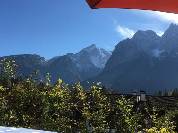 B7181C9B-E136-415D-8229-2E3D3A920810