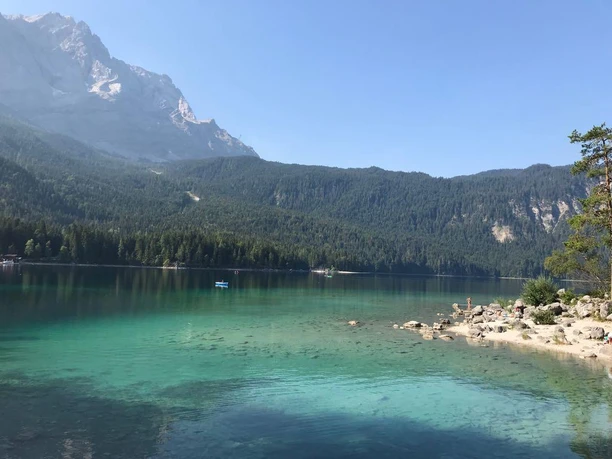 26948C46-1F11-4E18-8BD9-A3AEF1F8C4A3