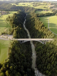 Echelsbacher Brücke 1.jpg