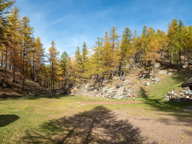 52463049015_eb22413785_3k.jpg Picture of the Putztola campsite