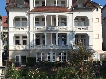 Rückfront Gartenansicht