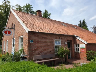 230711_Tourist-Info-Schillbuelthuus_Remels.jpg