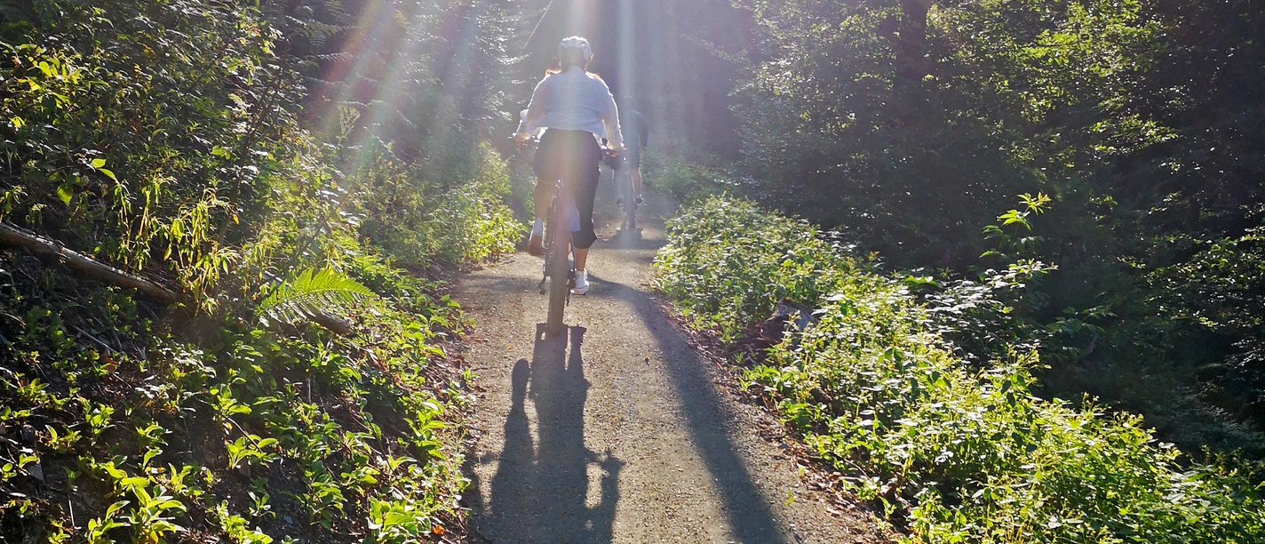 Greentrails Eisenberg zwei Bikerinnen