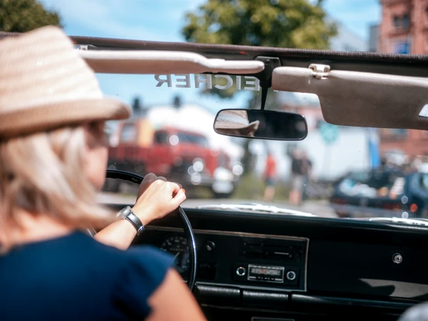 PS.Rallye 2023: Einfahrt ins Ziel Aufnahme von der Zieleinfahrt