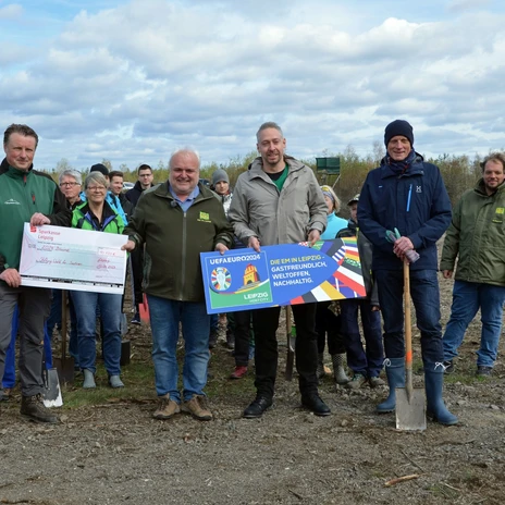 Your meeting & conference in Leipzig: tree planting campaign forest championship for the UEFA 2024