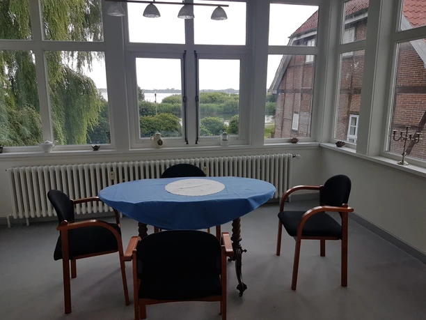 Wintergarten Lesestube.jpg