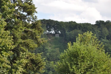 Das Phantom - Blick vom Schlosspark Merten
