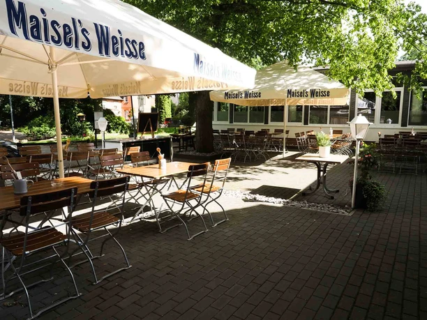 Waldgaststaette Odinshain Terrasse