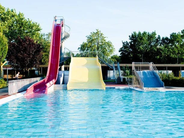 delfinoh_RutschenFreibad(c)sven hüsemann.jpg