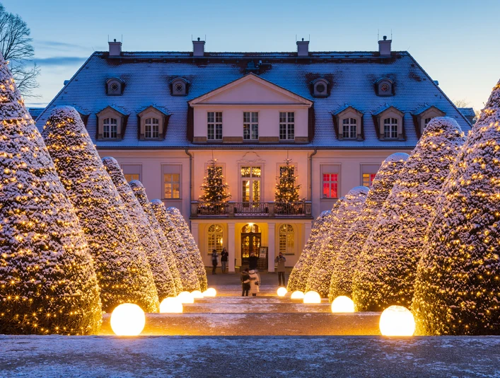 Wackerbarths Winterzauber - Schloss Wackerbarth.jpg Wein & Licht auf Schloss Wackerbarth