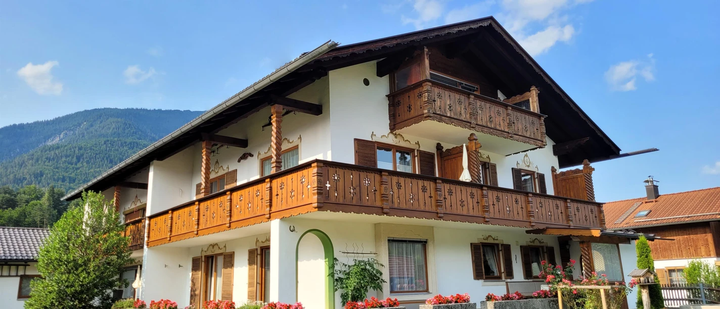 Gebäudeansicht - Südwest