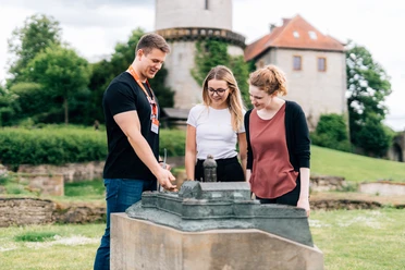 Führung auf der Sparrenburg.jpg