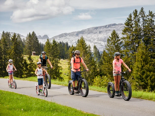 By scooter to Sörenberg Mit dem Trottinett nach Sörenberg