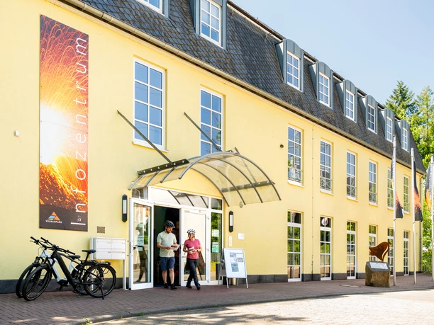 Abstecher zum Vulkanpark-Infozentrum Rauschermühle am Vulkanpark-Radweg