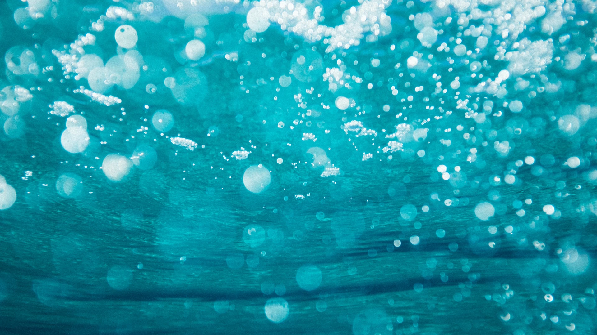 Bewegungsübungen im Meerwasser