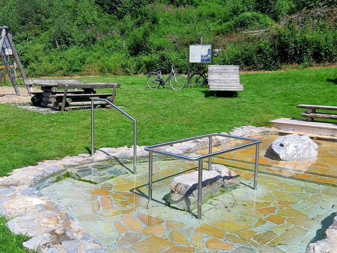 Tretbecken an der Freizeitanlage | Büren-Siddinghausen