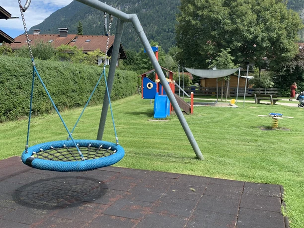 Tourist-Information_Farchant_SpielplatzZugspitzstrasse5.jpg