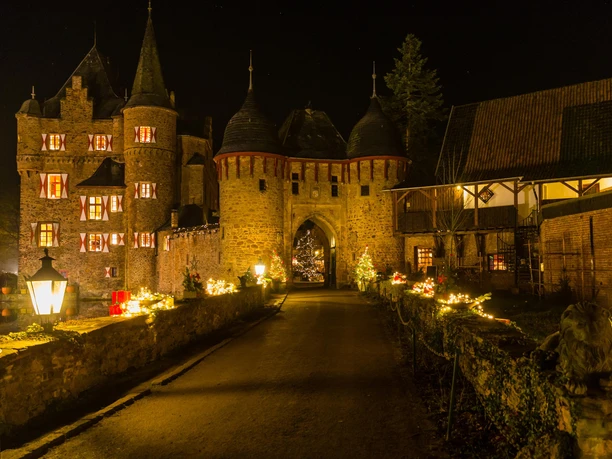 Burgweihnacht Burg Satzey