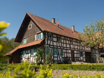 Schollenhof außen