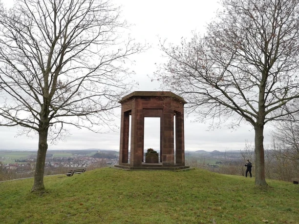 Ehrenmal Felsberg