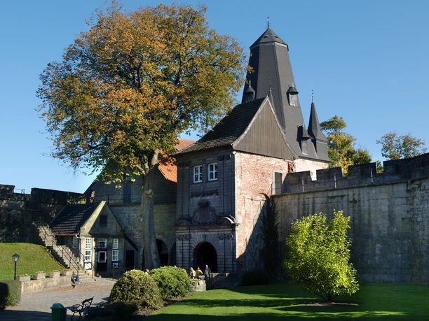 burg-zweites-burgtor-bb