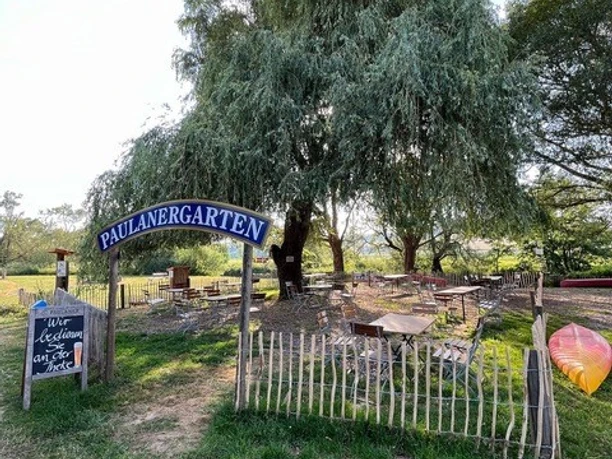 Biergarten draußen Hofgut Stammen