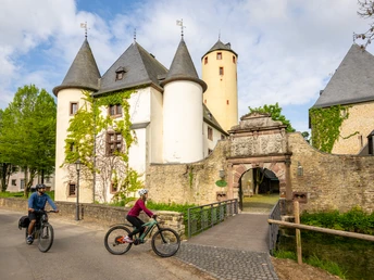 Burg Rittersdorf am Nims-Radweg