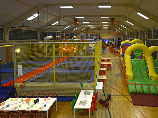 HOPPLA - Die Spielarena