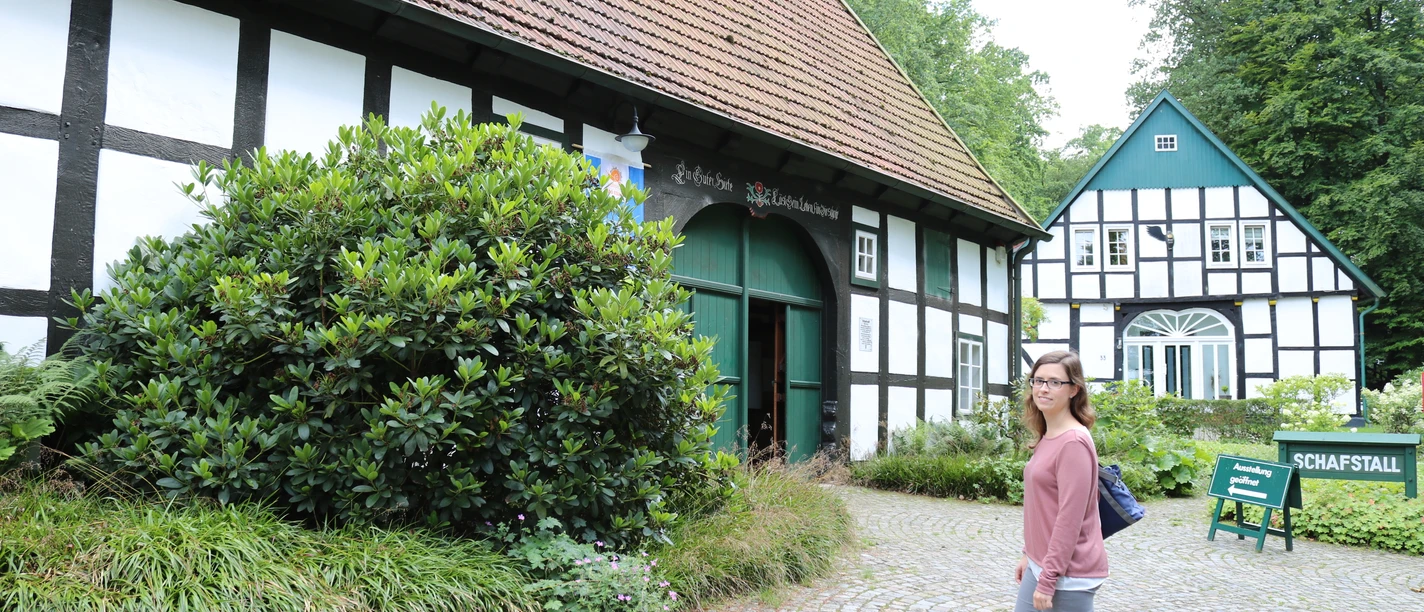 Schafstall Bad Essen Het historische vakwerkgebouw waar de kunstgalerie Schafstall in Bad Essen gevestigd is