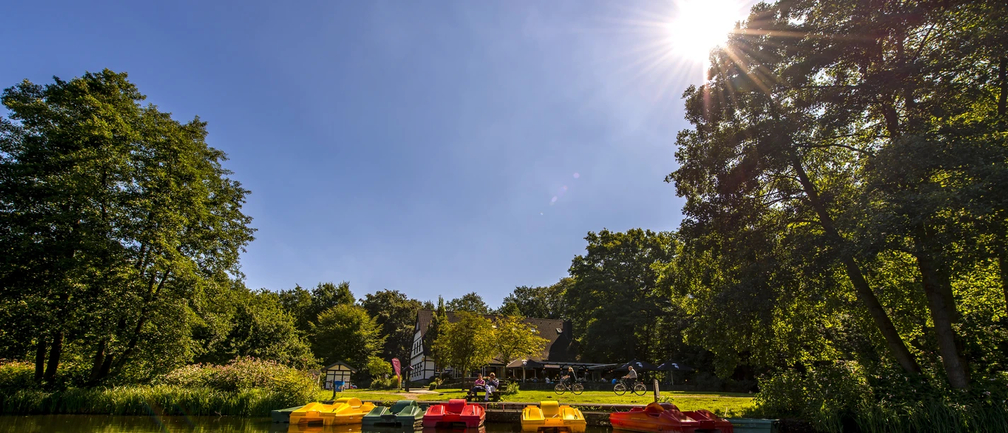 Rubbenbruchsee Osnabrück Het meer Rubbenbruchsee ligt midden in de natuur, ook al is het dichtbij het stadscentrum