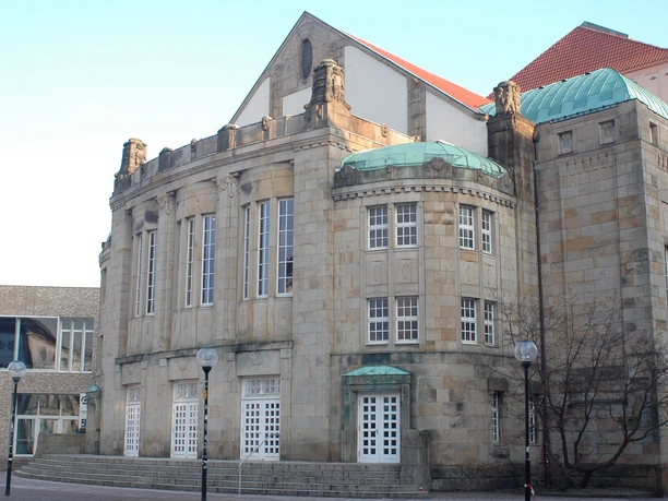 Theater Osnabrück Het Theater am Domhof in Osnabrück is een prachtig art nouveau gebouw en heeft een veelzijdig repertoire