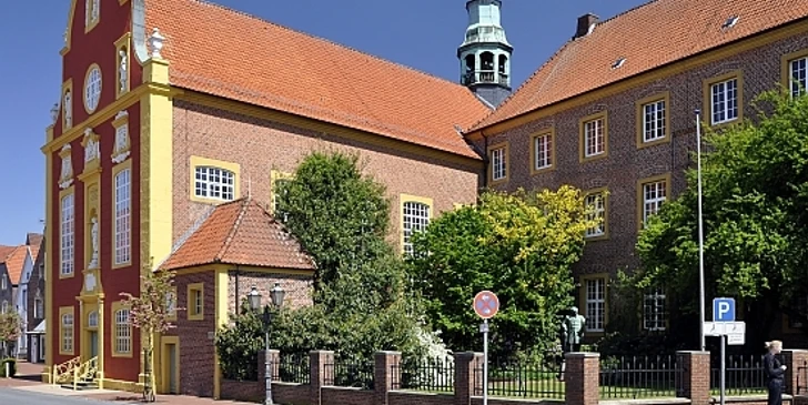 Gymnasialkirche und Residenz