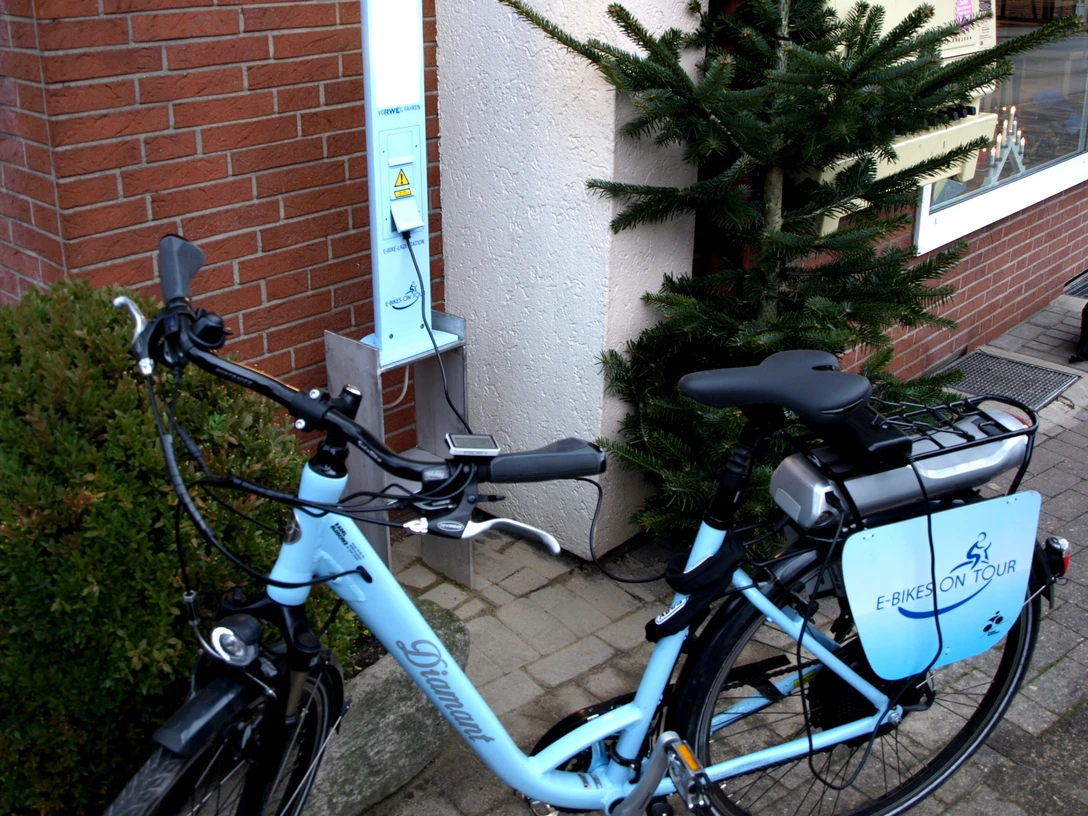 Elektro-Ladesäule am Belmer Tie