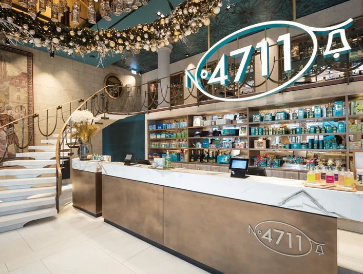 4711 Fragrance house Das Erdgeschoss des berühmten 4711 Dufthauses in der Glockengasse mit elegantem Einkaufsambiente.The first floor of the famous 4711 fragrance house in Glockengasse with an elegant shopping ambience.