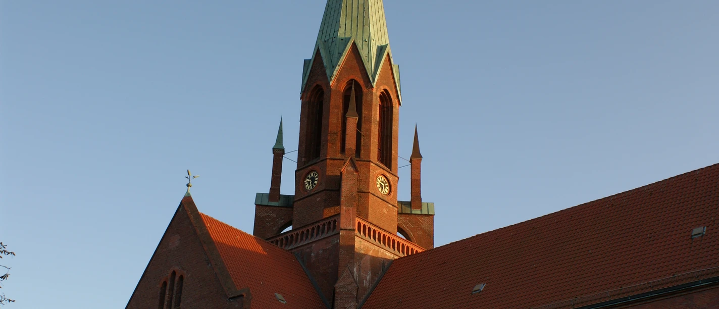 Außenansicht Christus- und Garnisonkirche