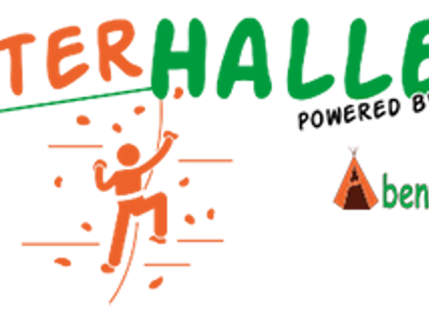 Kletterhalle Abenteuerzeit Logo der Kletterhalle Abenteuerzeit mit kletternder Figur in Orange und grün-orangem Schriftzug.