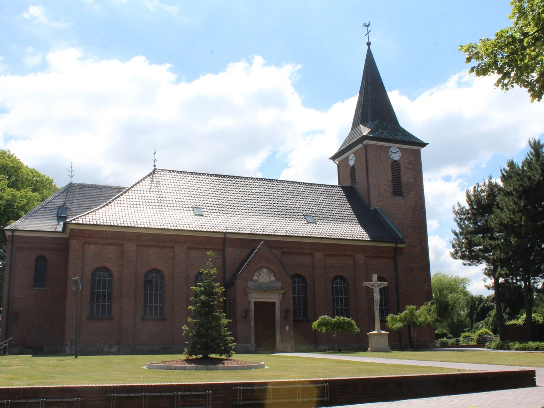 Mariä-Himmelfahrts-Kirche in Lorup