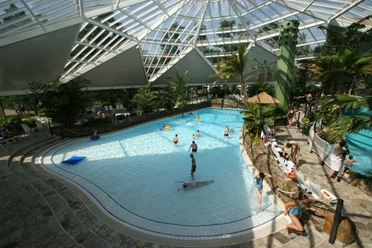 suedsee-camp-schwimmbecken