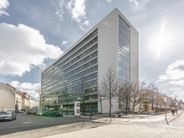 Außenansicht des Tagungshotel Adina Apartment Hotel Leipzig | Leipzig Convention Bureau Außenansicht des Tagungshotel Adina Apartment Hotel Leipzig – präsentiert vom Leipzig Convention Bureau