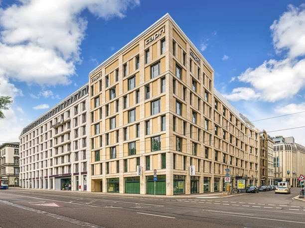 Exterior view of the conference hotel Capri by Fraser Leipzig | Leipzig Convention Bureau Exterior view of the conference hotel Capri by Fraser Leipzig – presented by Leipzig Convention Bureau