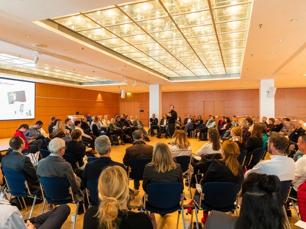Meeting room at the event venue Congress Center Leipzig | Leipzig Convention Bureau Meeting room at the event venue Congress Center Leipzig – presented by Leipzig Convention Bureau