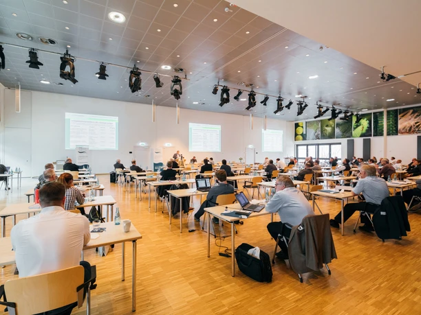Tagungsraum Saal 1 in der Eventlocation KUBUS | Leipzig Convention Bureau Tagungsraum Saal 1 in der Eventlocation KUBUS - präsentiert vom Leipzig Convention Bureau