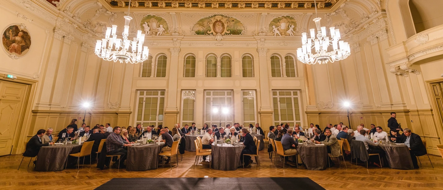 Tagungsraum Barocksaal in der Eventlocation Salles de Pologne | Leipzig Convention Bureau Tagungsraum Barocksaal in der Eventlocation Salles de Pologne - preäsentiert vom Leipzig Convention Bureau