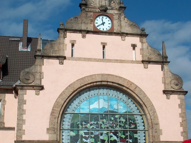 Bahnhofsgebäude- Nahansicht