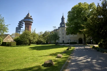 Schloß Styrum mit benachbartem Aquarius Wassermuseum