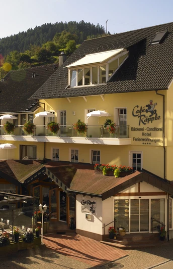 Hausansicht Hotel-Garni Café Räpple