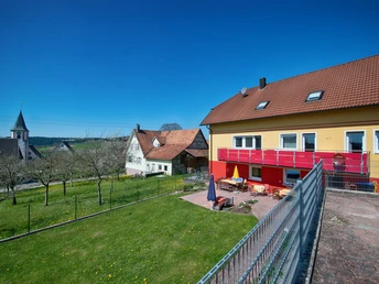 Blick in den Garten/Grillplatz